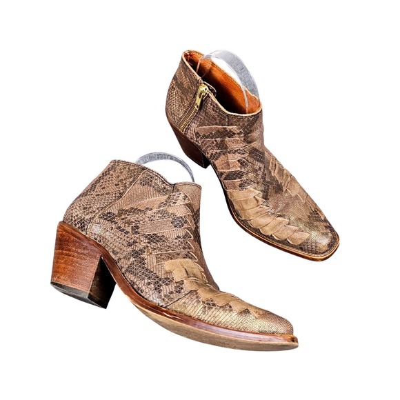 Free People Emmett Boots 38 EU  7.5 US Western Snake Print Leather Square Toe - Picture 1 of 12